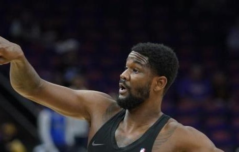 开云体育官网-艾顿化身野兽轰下双20 太阳主场11胜1负继续领跑