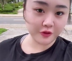 开始训练！刘禹彤更新社媒在上海队开练：每天夸自己就会变得幸运