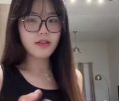 开云娱乐游戏-李月汝晒日常随笔：亲爱的朋友 人生从不止一个方向