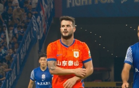 瓦神！瓦科连续7轮破门总计打入13球，含1次大四喜1次帽子戏法！