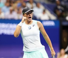 开云娱乐游戏-斯瓦泰克诠释何为No.1 心魔让萨巴伦卡再“卡四”