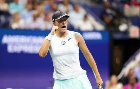 开云娱乐游戏-斯瓦泰克诠释何为No.1 心魔让萨巴伦卡再“卡四”